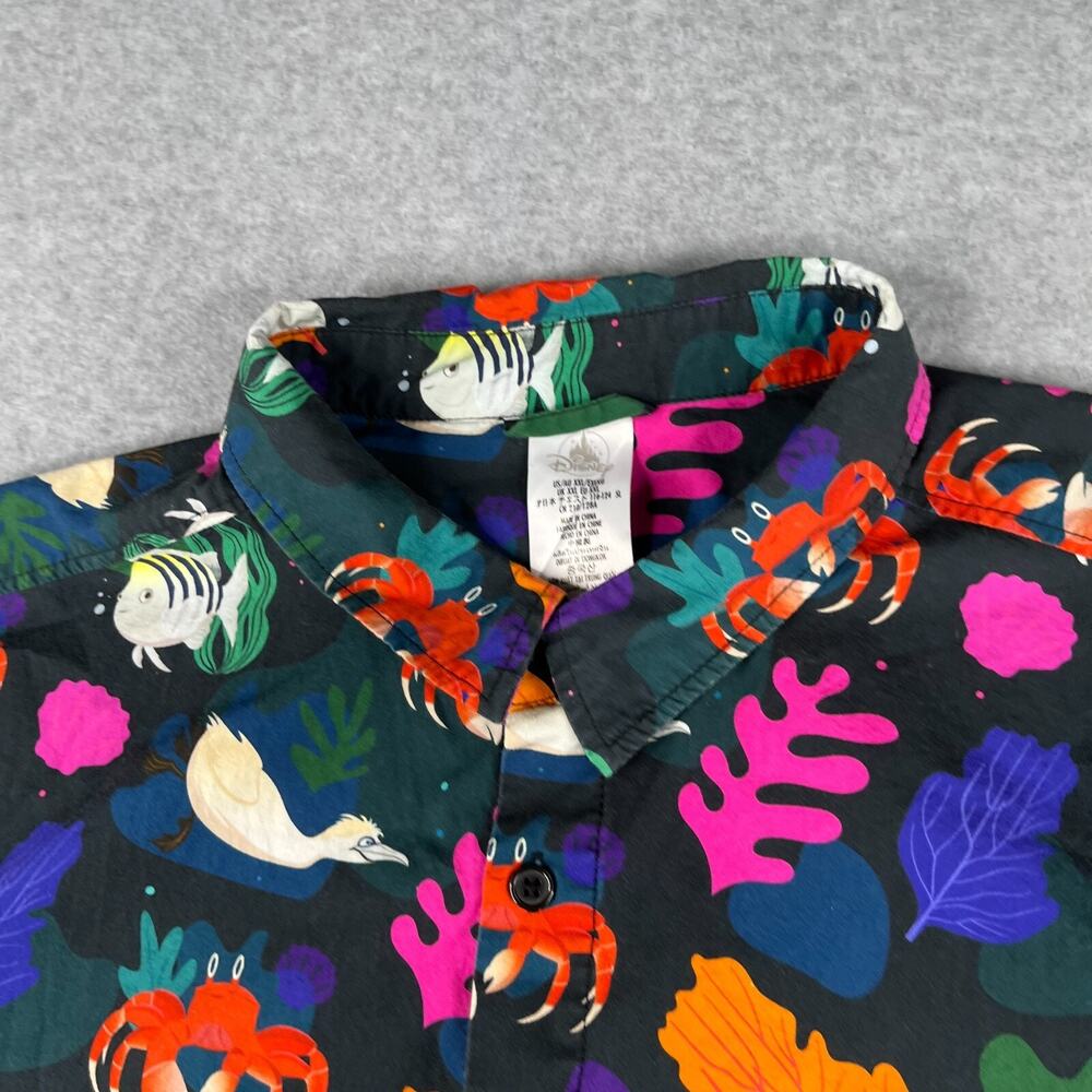 Disney Shirt 2XL Under the Sea Print Lightweight Button Up Short Sleeve Mens - Picture 2 of 9